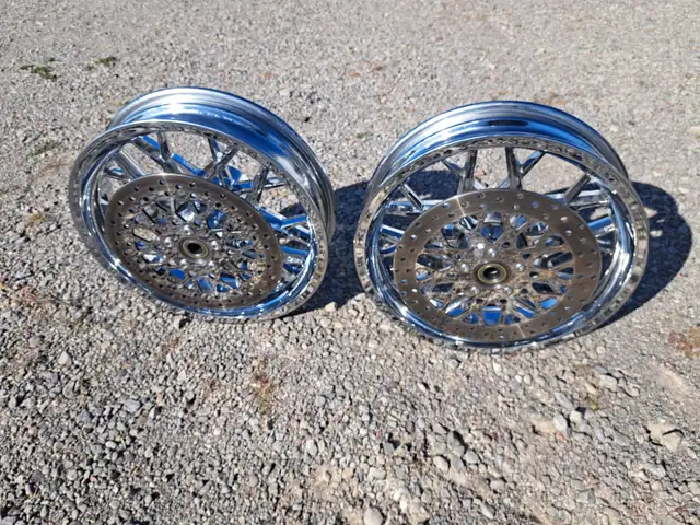 Cast aluminum wheels for Harley-Davidson Heritage in Street, Cruisers & Choppers in Oshawa / Durham Region - Image 4