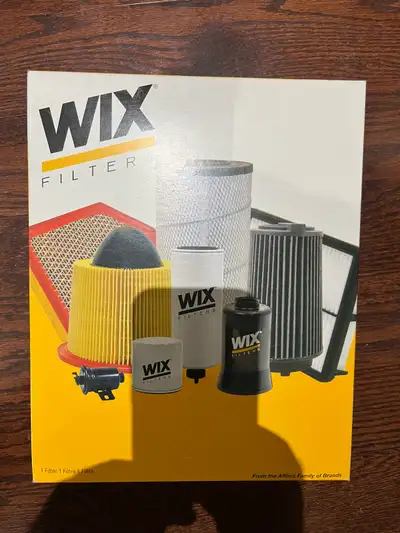 Brand New Wix Engine Air Filter. Fitment: 1996-1998 Suzuki Sidekick 1999-2008 Chevrolet Tracker 1999...