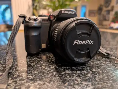 Fujifilm Finepix S9000 Digital Camera complete - works, View more
