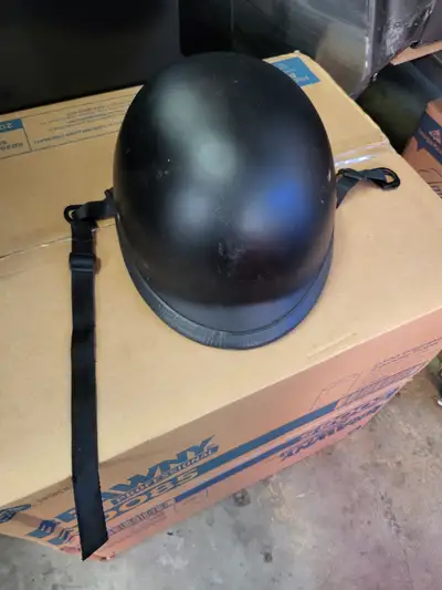 Daytona Motorcycle Black Helmet Pick up location: Mission (or can arrange pick up somewhere around T...
