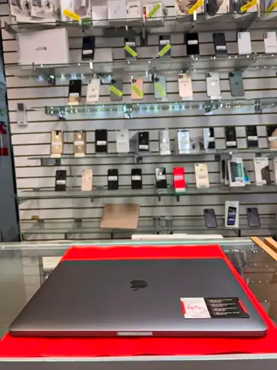 apple macbook pro 15 pouces 16gb/512gb, View more