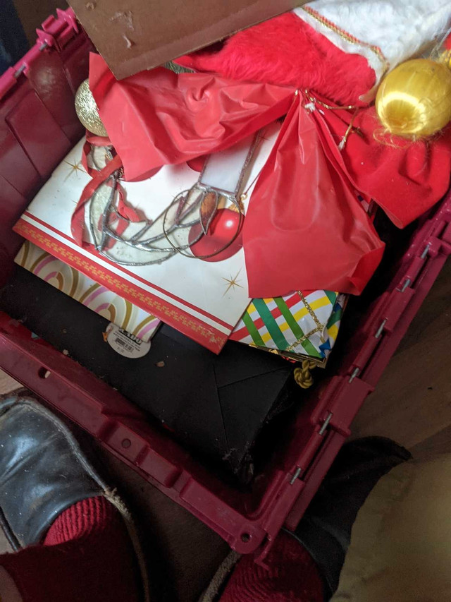 Christmas Box in Holiday, Event & Seasonal in Regina - Image 2