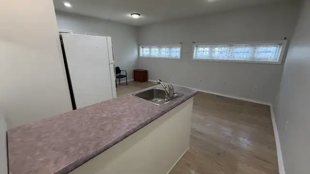 Bachelor Suite / Studio for Rent $1,250 in Long Term Rentals in Barrie - Image 6