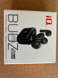 Budz ear pods and car charger