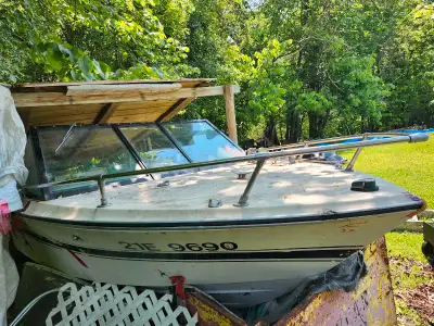 Mid 80's Grew tlc boat last ran 3 years no trailer bring your own. OMC motor 165 hp , 4 lounger seat...