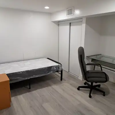 Bachelor Rooms for Rent Basement Floor Scarborough