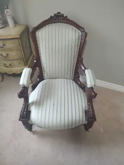 Antique Victorian Ladies chair Refinished asking $250 Chair is on Milton but can be brought to Missi...