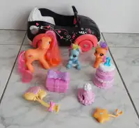 ★My Little Pony★-----automobile + 3 pouliches avec accessoires