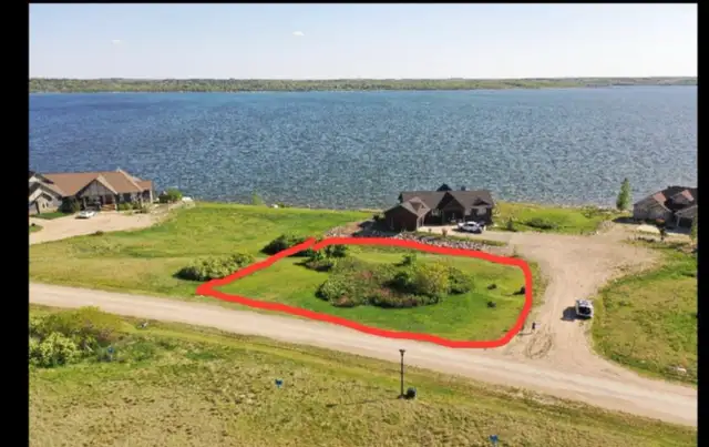 Serviced Lake Lots– 1, 2, or 3 Lot Package Options (sell/trade) in Land for Sale in Regina - Image 3