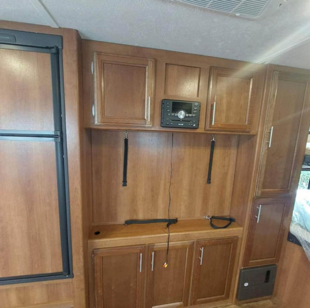 2018 PrimeTime Avenger in Travel Trailers & Campers in Oshawa / Durham Region - Image 3