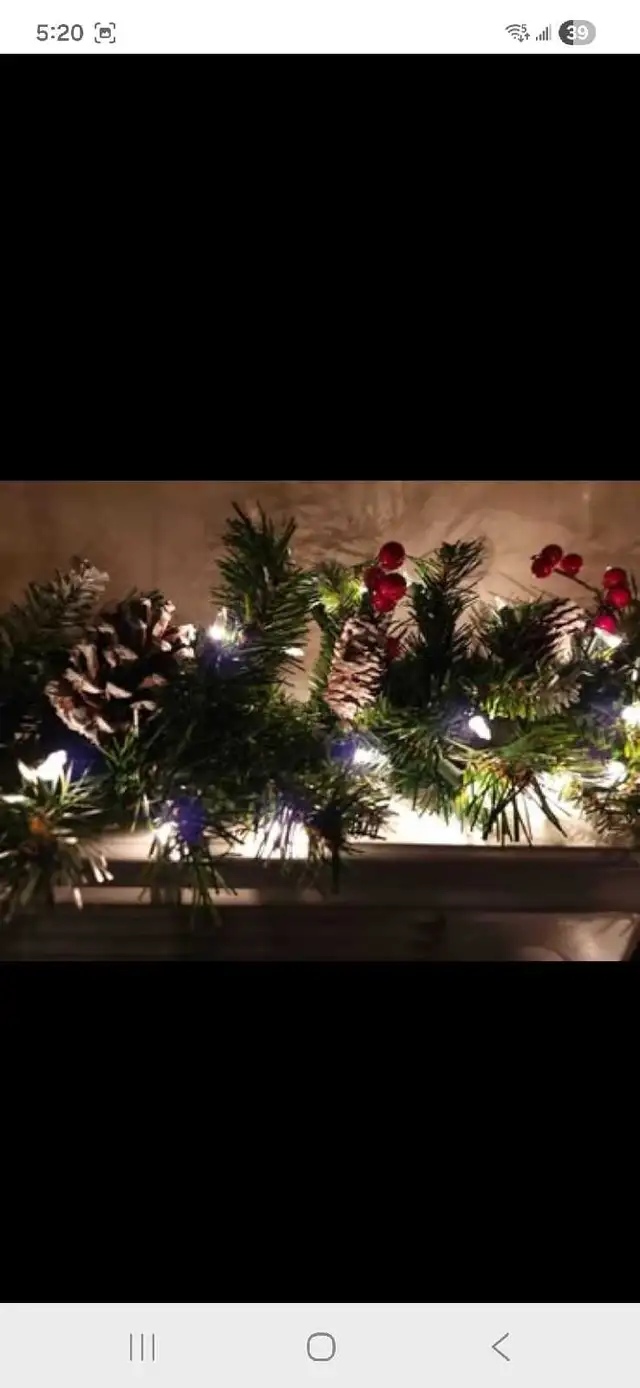 9ft pre-lit garland65098705794946121