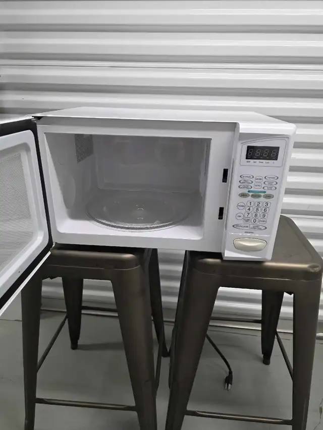 Microwaves in Microwaves & Cookers in City of Halifax - Image 4