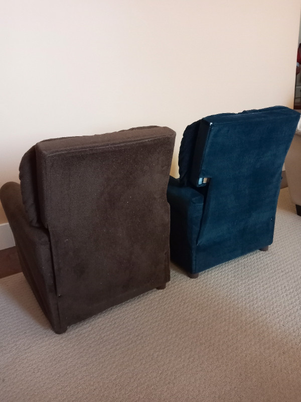Kids Recliner chairs (Only brown one left) in Chairs & Recliners in Edmonton - Image 2