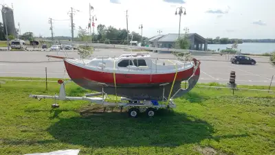 Nordica 20 Sailboat Very stable daysailer or weekend boat. Sleeps 2 in a V berth and 2 singles. Incl...