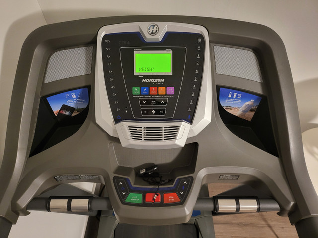 Treadmill Horizon CT5.4 foldable - like new, rarely used in Exercise Equipment in Ottawa - Image 3