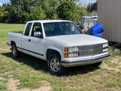 FOR SALE : 1993 CHEVROLET 1500 EXTENDED CAB SHORBOX