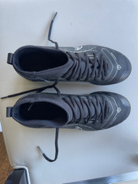 Cleats for Junior, size 6, 