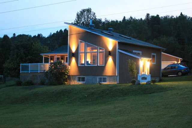 Maison à Louer - Saint-Siméon, Charlevoix dans Locations longue durée  à Ville de Québec