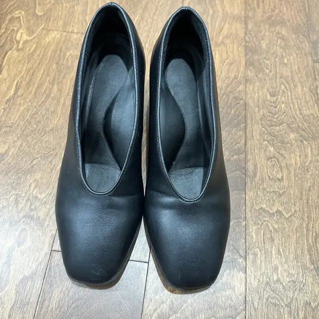 Women's Shoes Uniqlo  COMFEEL TOUCH SQUARE HEELED SHOES square h in Women's - Shoes in City of Montréal - Image 2