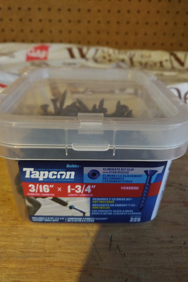 Tapcon Concrete Screws T-25 Head in Hardware, Nails & Screws in London