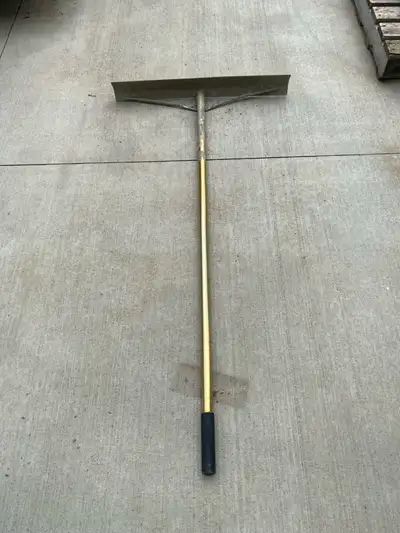 KRAFT CC944-30 – 30" X 4" GOLD ALUMINUM CONCRETE PLACER SCREED, View more