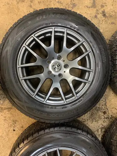 4 RSSW rims with 235/65R17 Dunlop Winter MAXX tires Rims are 5 bolt x 120. They were on a 2017 Honda...