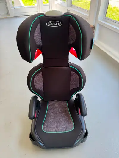 Graco Booster Seat (clean and still good - NOT EXPIRED), View more