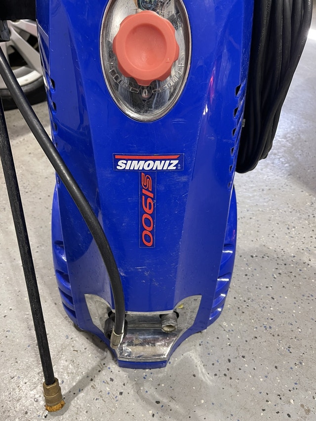 1900 PSI SIMONIZ ELECTRIC PRESSURE WASHER Outdoor Tools & Storage
