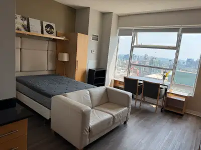 luxury 5* hotel Apt at King Subway ( Yonge)