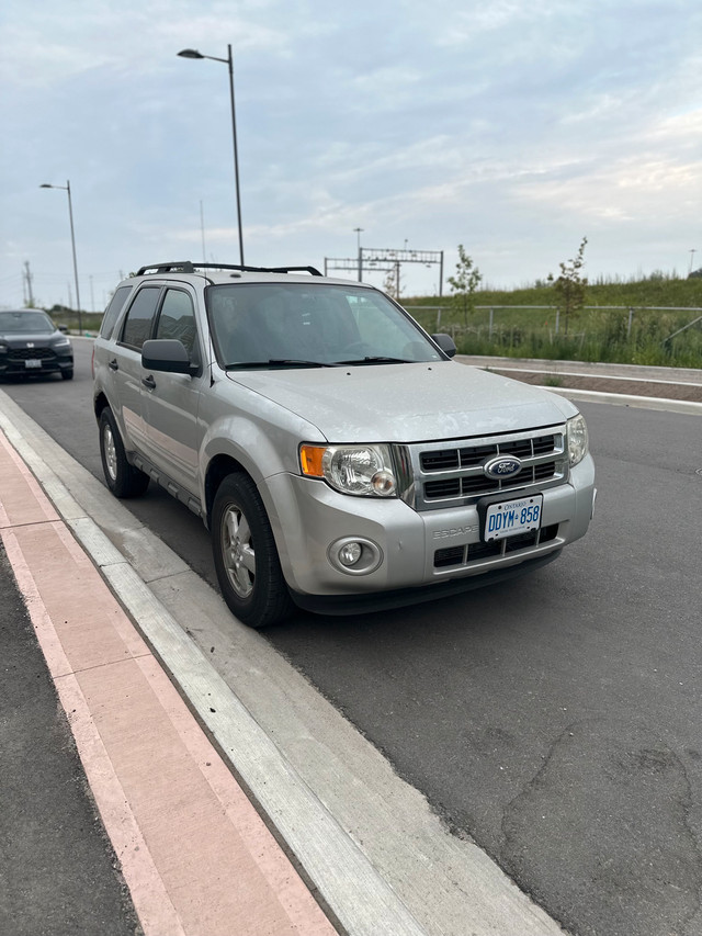 2009 ford escape available for sale  in Cars & Trucks in City of Toronto - Image 3