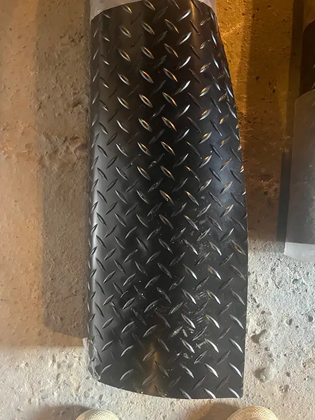 Garage Floor Liner 7.5' X 17'62863272248834121