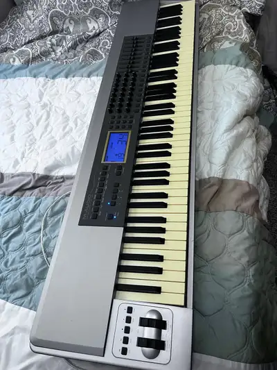 FULL SIZE PROFESSIONAL KEYBOARD, View more