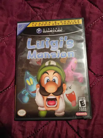 This Luigi's mansion is mine from child hood haven't played for a while kept in good shape case has...