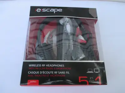 Casque d`écoute RF sans fil avec radio fm et microphone , 5 en 1 (Escape). Demander Louise. Ste-Anne...