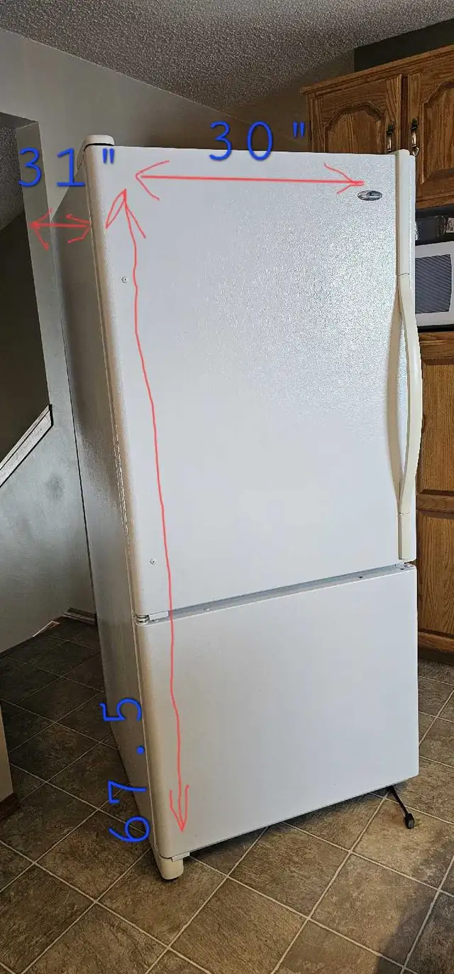 Refrigerator  in Refrigerators in Portage la Prairie - Image 2