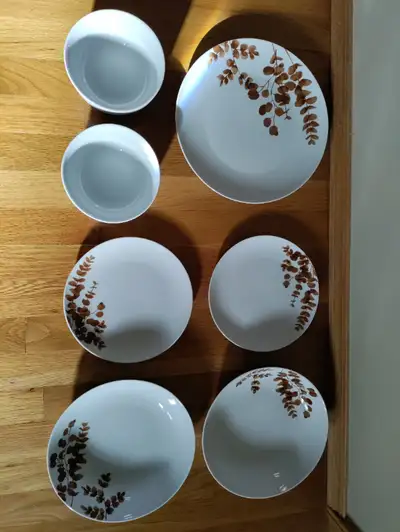 New Trudeau 7 PC Dinnerware for sale., View more