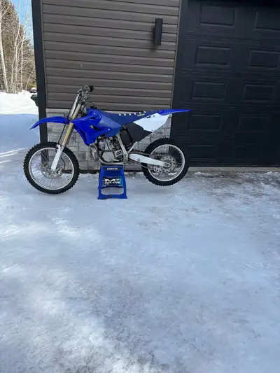 Yz250 2015 Moteur refait été 2025 Crank, bearing, connecting rod, Piston, power valve, cylindre refa...