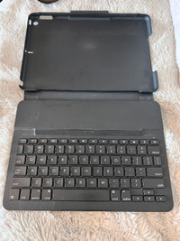 Logitech slim folio keyboard for iPad