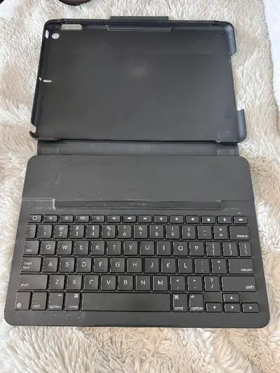 Logitech slim folio keyboard for iPad, View more