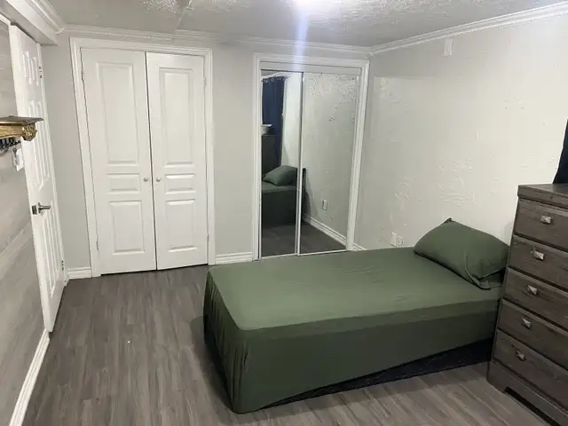 brampton full 3 beds basement in Room Rentals & Roommates in Mississauga / Peel Region - Image 5