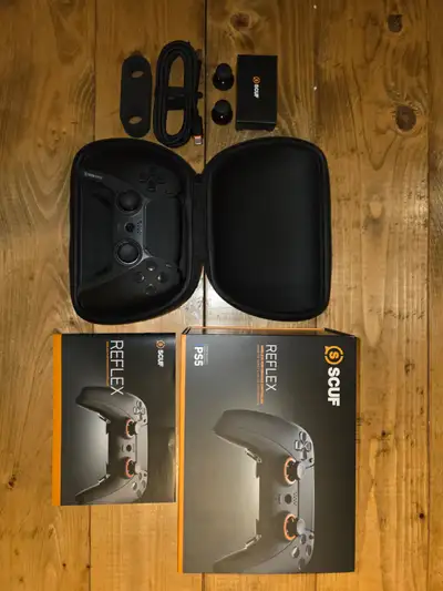 VERY LOW HOURS SCUF REFLEX PRO CONTROLLERS SET OF 2, View more