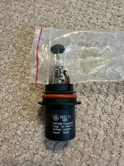 9007 LL HB5 Halogen Light Looking for another tool? Check my other listings.