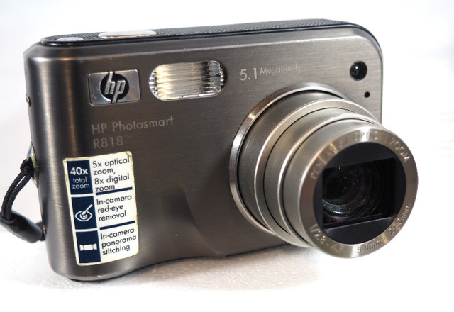 HP PhotoSmart R818 5MP Digital Camera with 5x Optical Zoom in Cameras & Camcorders in Edmonton - Image 3