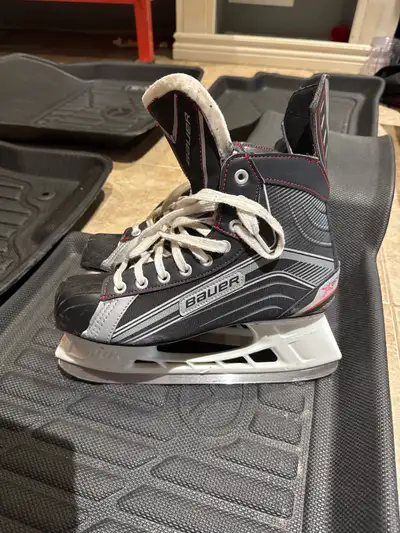 Mens hockey skates , View more
