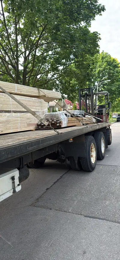 Hiring DZ for flatbed with moffet , View more
