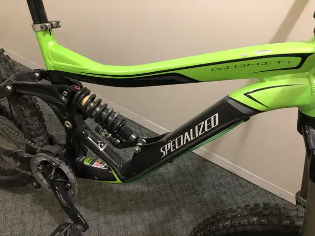 Downhill bike.  in Mountain in Calgary - Image 7