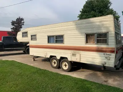 Everything works Has newer tires 24’ have owner ship 1850obo