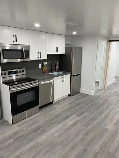 Self Contained Cozy One Bedroom Basement Apartment With Kitchen And Washroom. Separate Entrance, Spa...