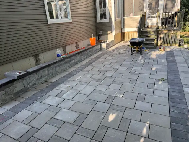 pavers interlocking 415732442974146561