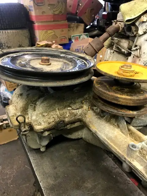 MTD transaxle for garden tractor riding lawnmower in Lawnmowers & Leaf Blowers in Oakville / Halton Region - Image 3